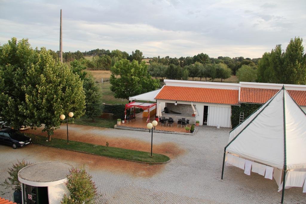 O Pelicano Alfaiates Exterior photo