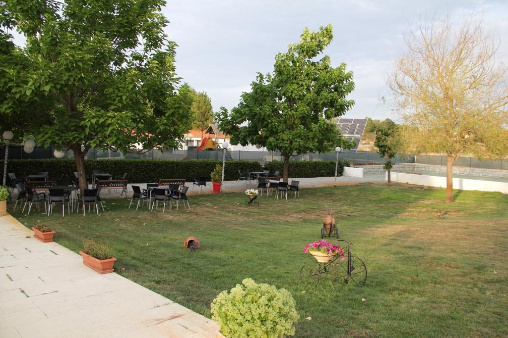 O Pelicano Alfaiates Exterior photo